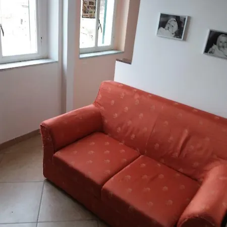 Lägenhet Monolocale/attico Paola